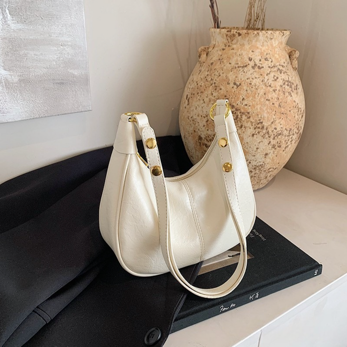 Lunara Shoulder Bag