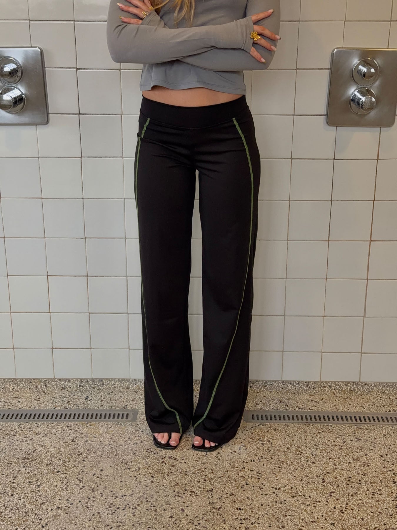 Hilda pants with detail - Black/green